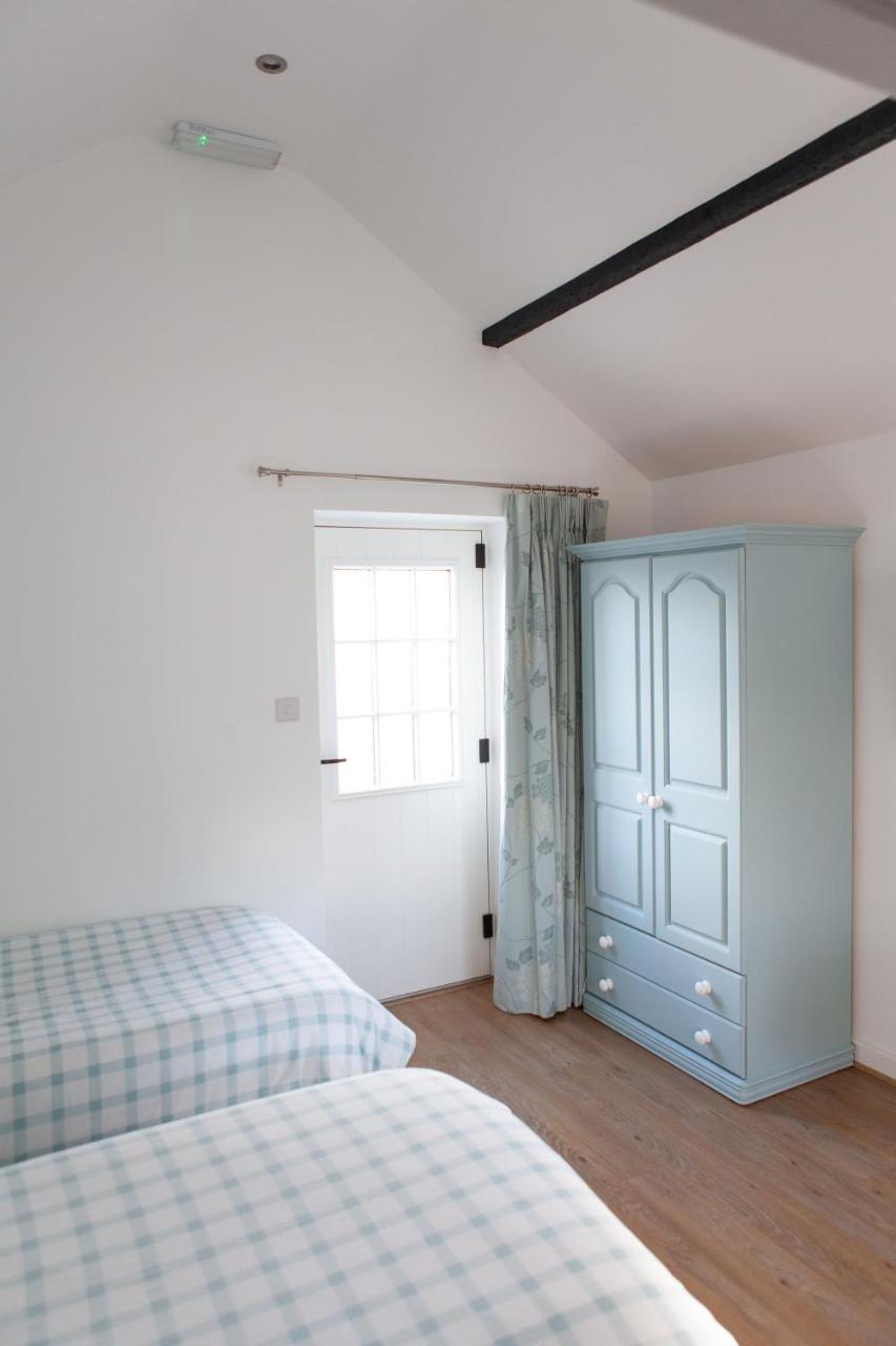 Elm Cottage Touring Park Whitegate  Екстериор снимка