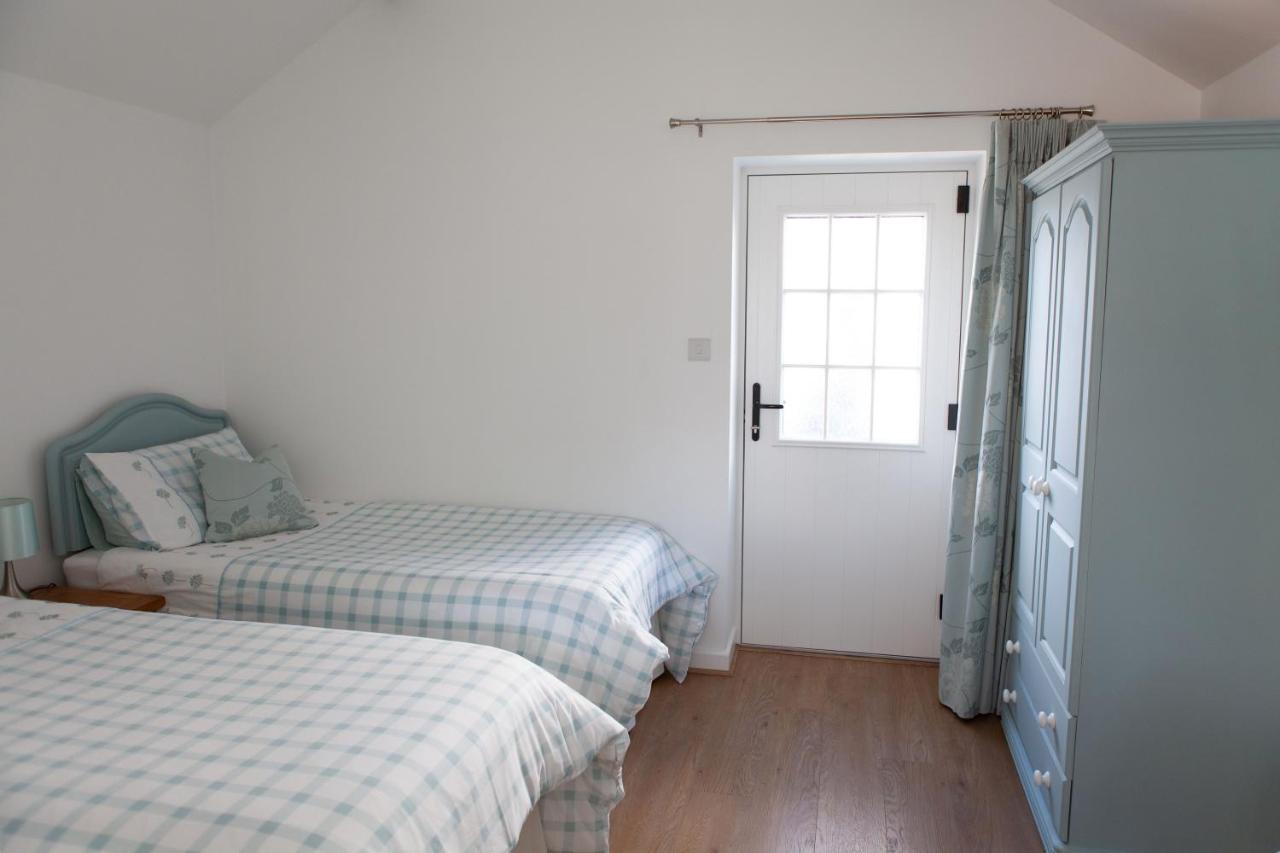 Elm Cottage Touring Park Whitegate  Екстериор снимка